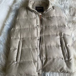 MooRER vest